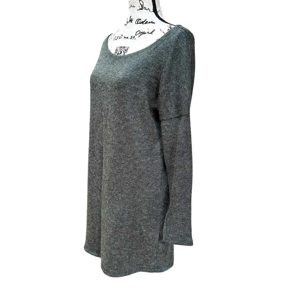 Long Sleeve Grey Green Tunic Sweater with Scoopneck - Picture 2 of 4
